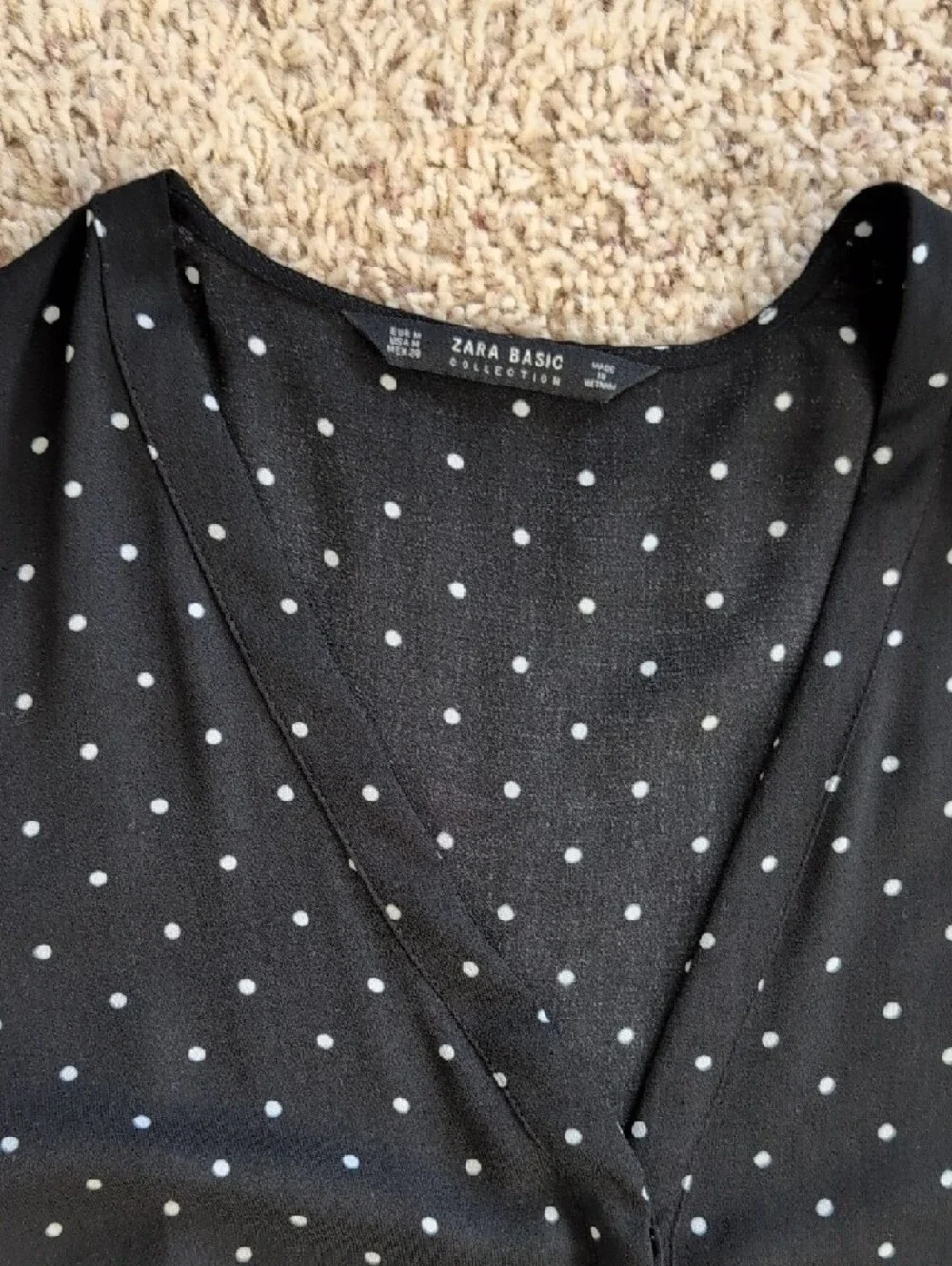 Zara Black Polka Dot V-Neck Puff Sleeve Top Sz M